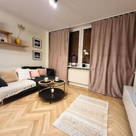 View Apartments And Rooms Varsovia Exterior foto