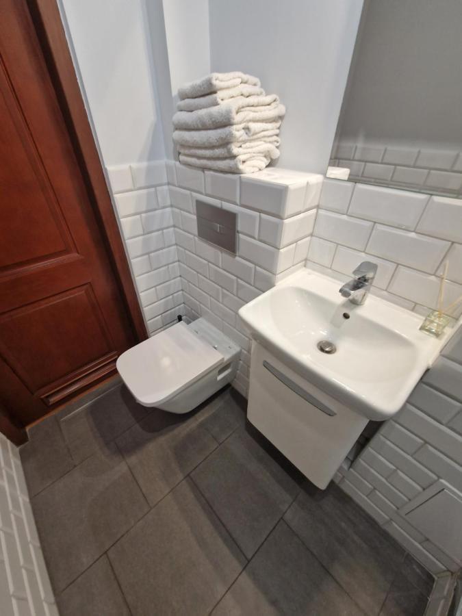 View Apartments And Rooms Varsovia Exterior foto