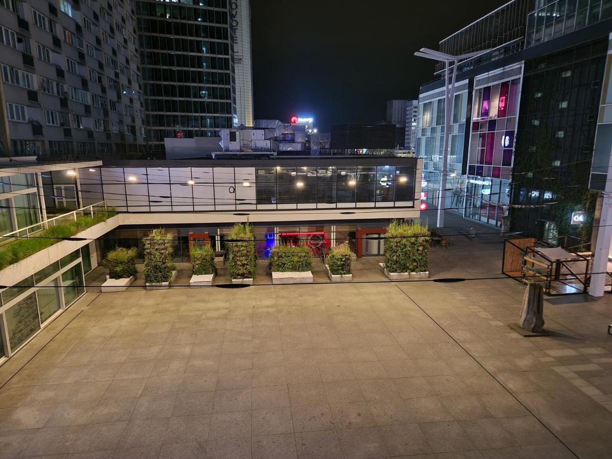 View Apartments And Rooms Varsovia Exterior foto