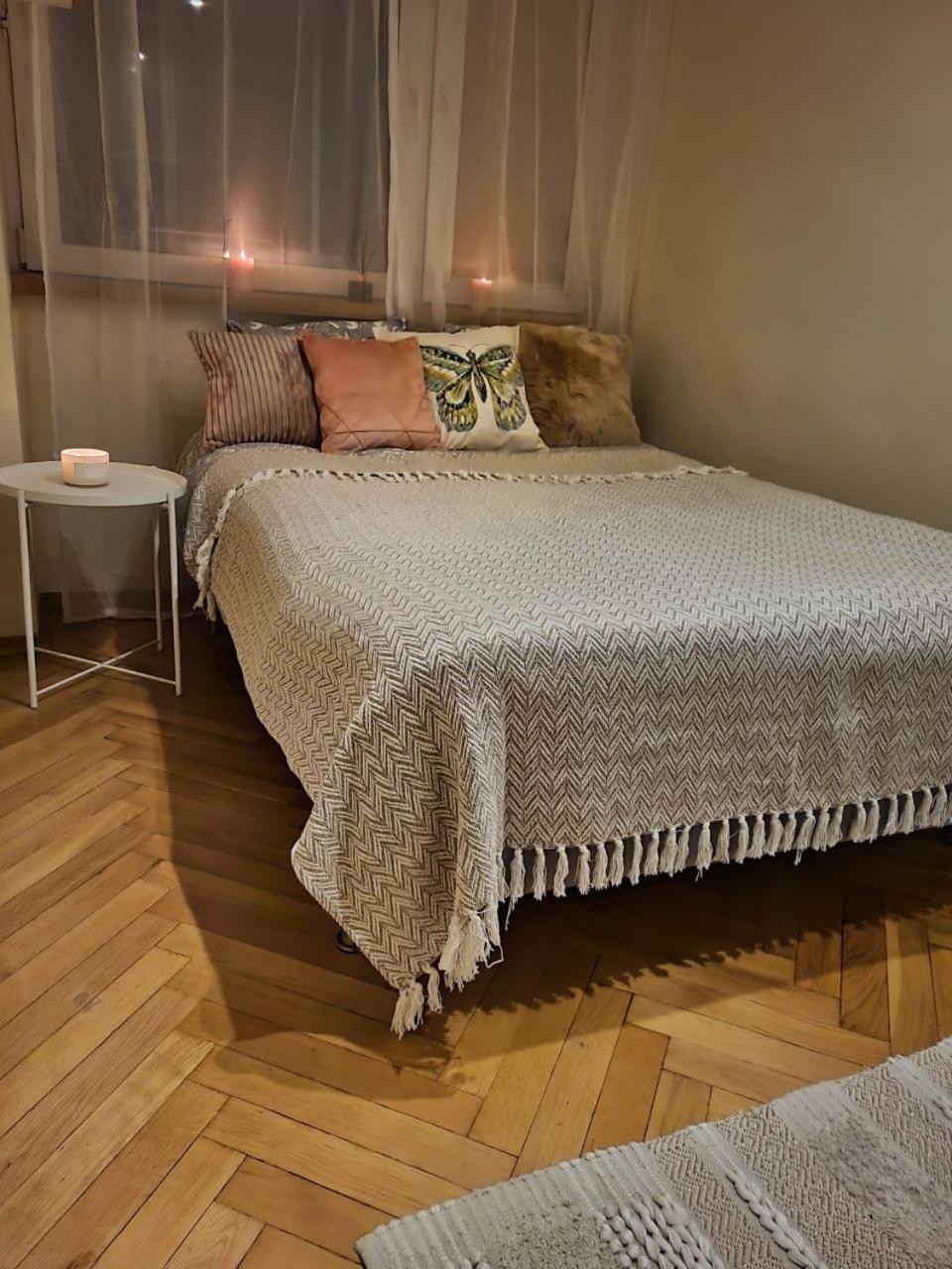 View Apartments And Rooms Varsovia Exterior foto