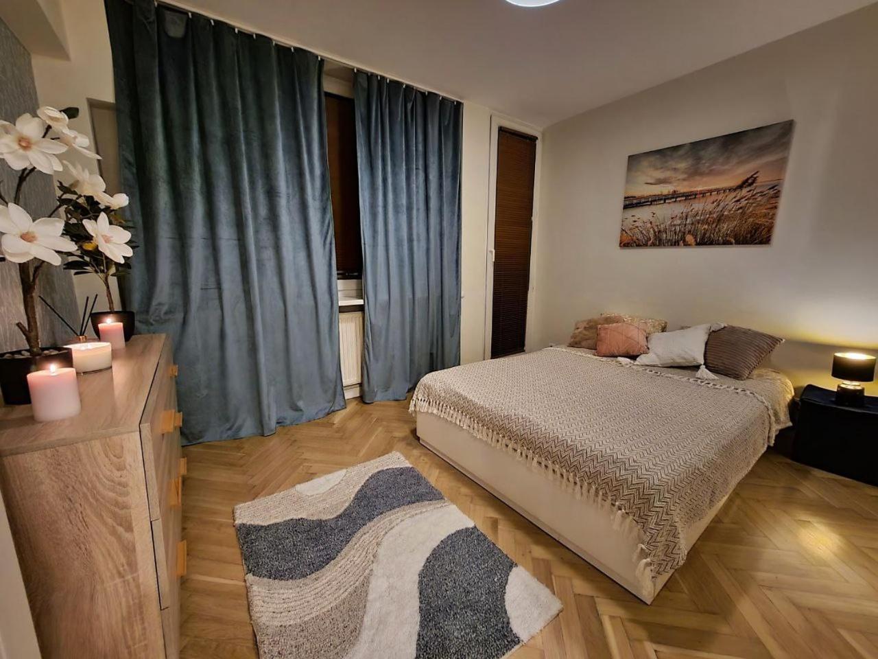 View Apartments And Rooms Varsovia Exterior foto